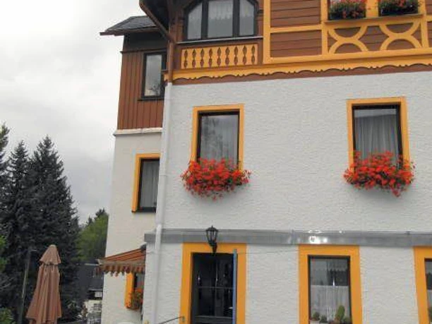 Sitzecke am Haus Waldesruh