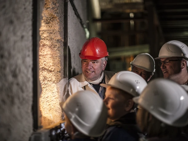 Sauerländer Besucherbergwerk Aussenansicht LOK (sabrinity)