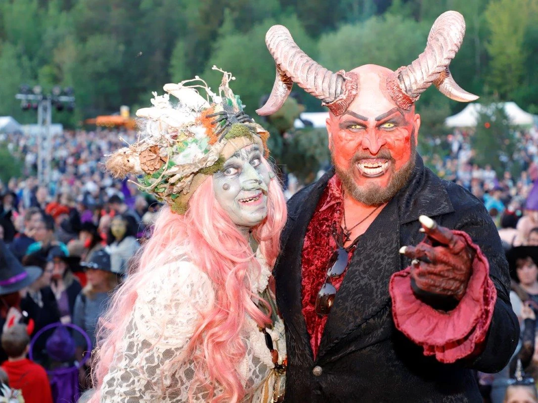 Hexe und Teufel zu Walpurgis in Wolfshagen Witch and devil at Walpurgis in Wolfshagen