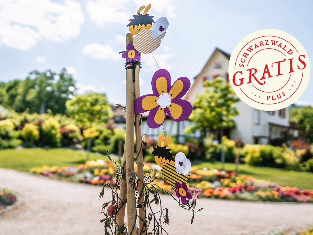 Fensterbild mit Biene