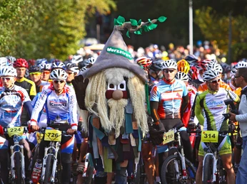 Start Radrennen mit Wurzelrudi