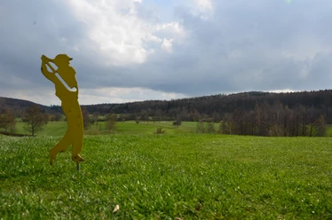 18-Loch Golfplatz Salzgitter-Liebenburg in Salzgitter-Bad mit Blick zum Brocken