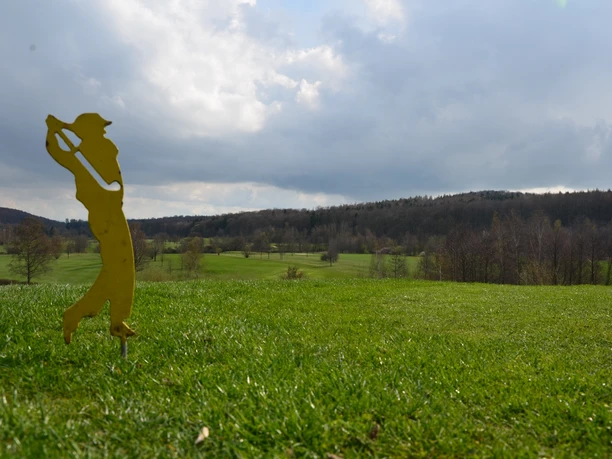 18-Loch Golfplatz Salzgitter-Liebenburg in Salzgitter-Bad mit Blick zum Brocken