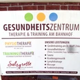 Eingangsschild Gesundheitszentrum am Bahnhof Lebenstedt mit Salzgrotte