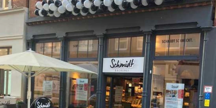 Bäckerei Schmidt Minden.jpg Das Bild zeigt den Eingangsbereich der Bäckerei Schmidt in der Bäckerstraße.