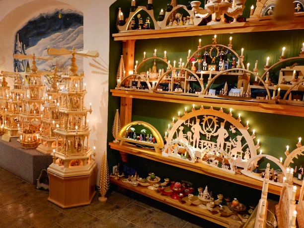 Fachgeschäft für erzgebirgische Volkskunst Der Schwibbogen in Annaberg-Buchholz