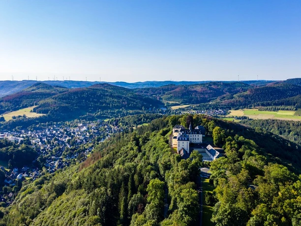 Blick über Bad Laasphe und Schloss Wittgenstein