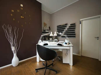 Nagelstudio mitten in der Möllner Innenstadt