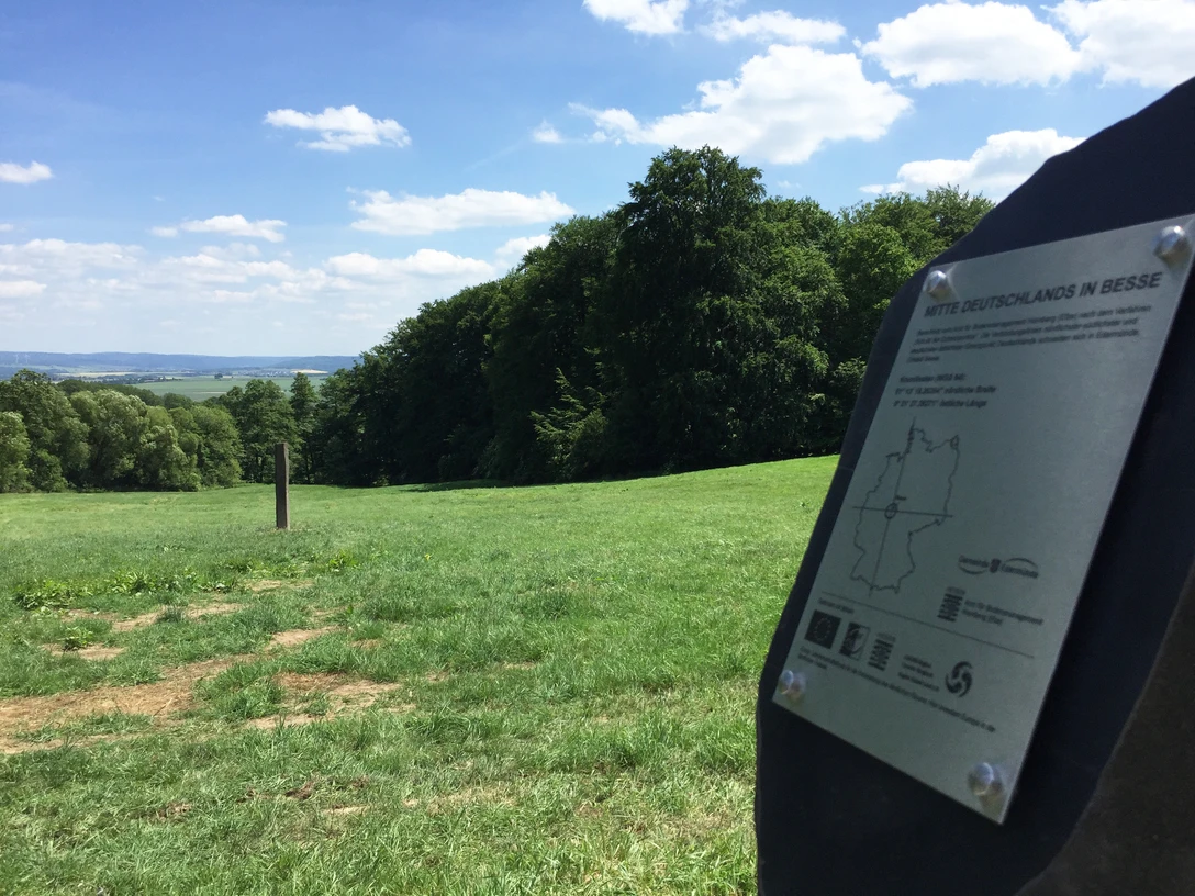 Die Mitte Deutschlands in Edermünde Besse