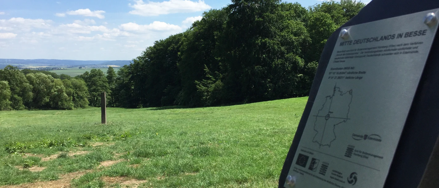 Die Mitte Deutschlands in Edermünde Besse