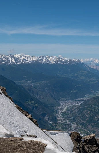 Folluhorn mit dem Rhonetal im Hintergrund