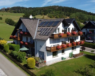 Haus Kieferneck Willingen Ansicht.JPG