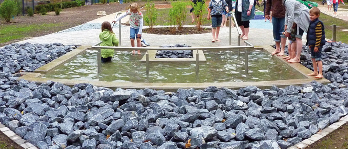 Barfußpfad im Jungbornpark