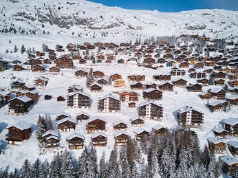 Frontansicht_Bettmeralp_im_Januar_2023