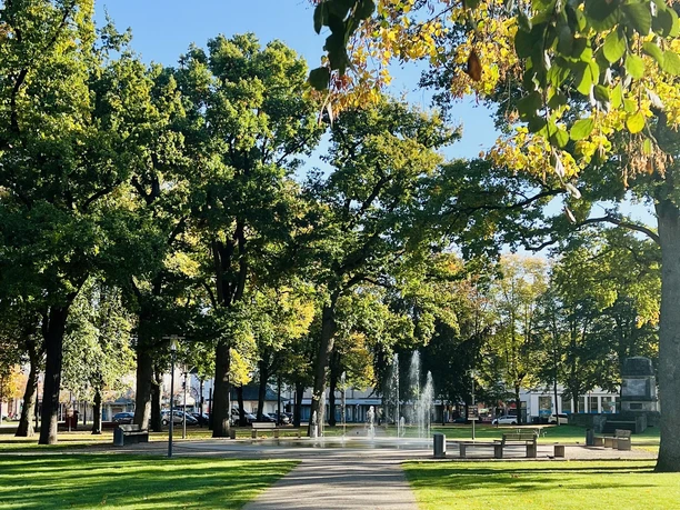 Kaiser-Wilhelm-Park nebenan
