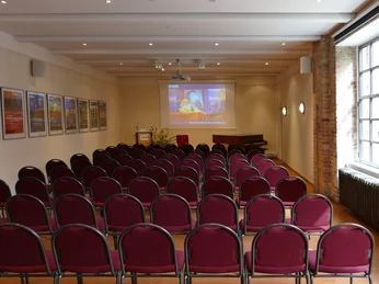 Saal der URANIA Potsdam