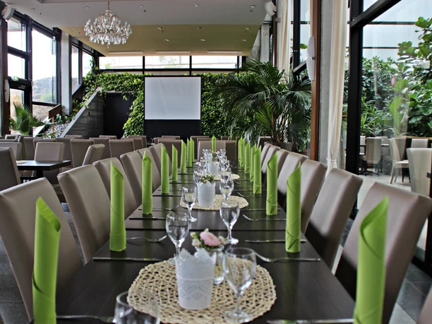 "Restaurant Urwaldblick" in der Biosphäre Potsdam "Restaurant Urwaldblick" in der Biosphäre Potsdam
