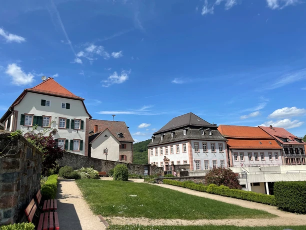 Kurgartenblick auf Burgstraße