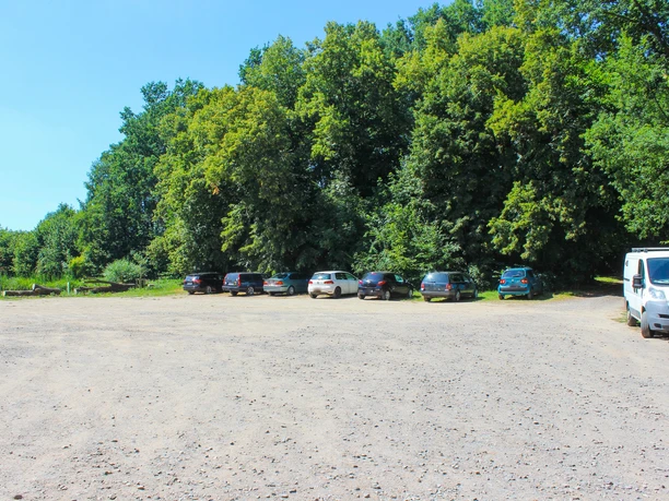 Parkplatz am Naturbad Münchenbernsdorf