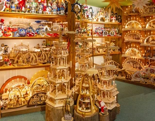 Fachgeschäft für erzgebirgische Volkskunst Auerbacher Erzgebirgs Haus - Geschenkboutique Waibel in Auerbach