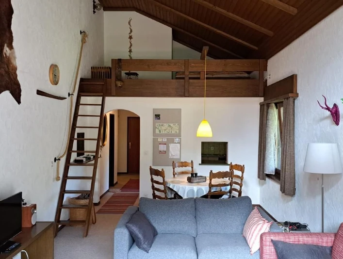 Wohn- und Essbereich mit Galerie