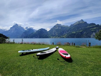 Es können Stand UP Paddle und Velos gemietet werden