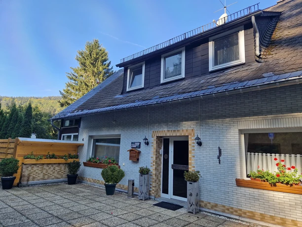 Pension Mühlenkopfschanze Ansicht.jpg