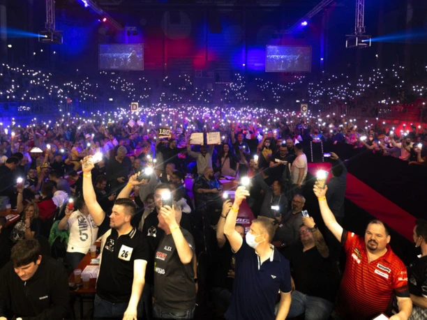 Fans bei Darts am Ring
