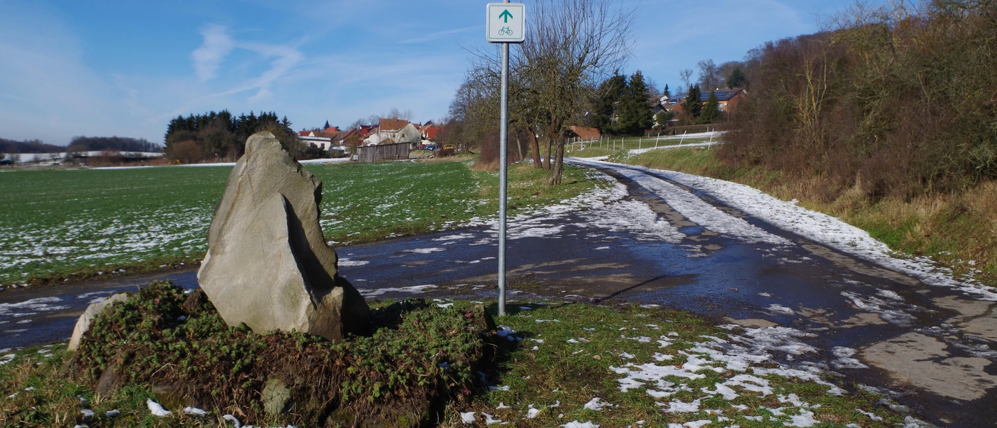 Radweg R12