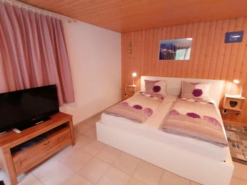 Room holiday flat Rophaienblick