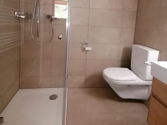 Badezimmer Ferienwohnung Rophaienblick