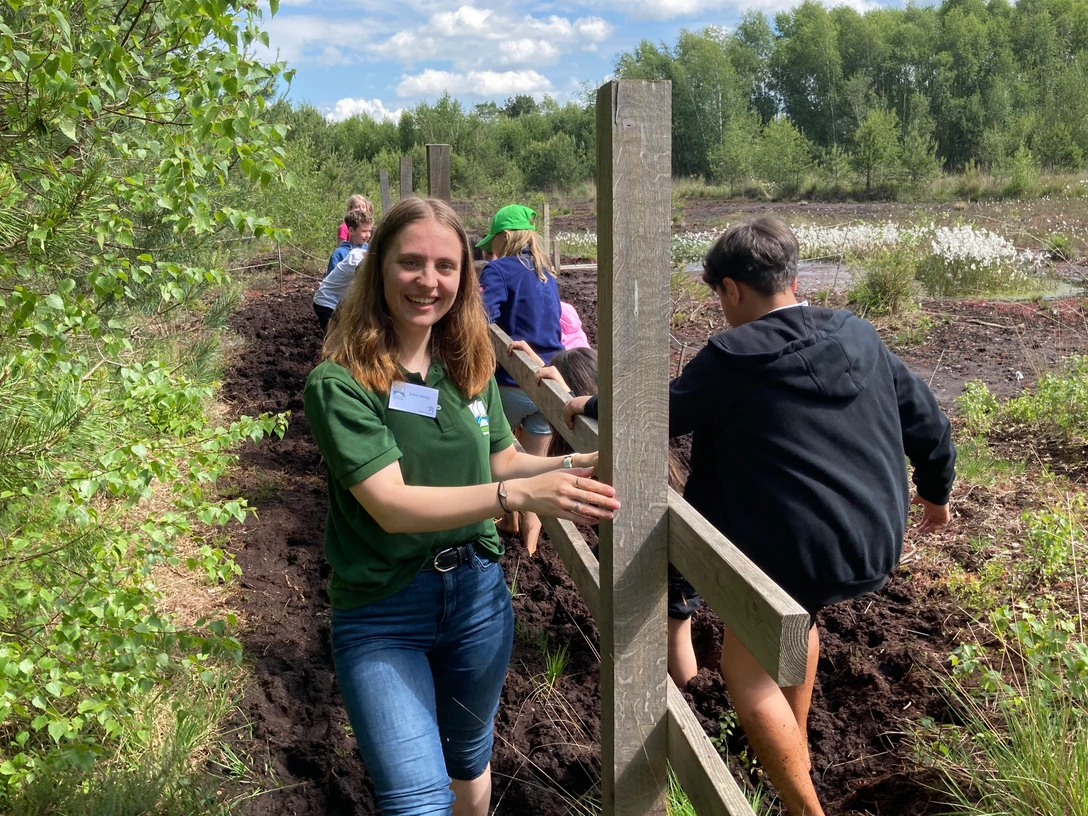 Barfuß im Moor_Foto Elke Bohn.JPG