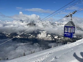 Niederbauen aerial cableway