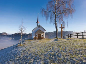 luthern-willisau tourismus-priska ziswiler-en-1 (1).jpg Heubergkapelle im Winter