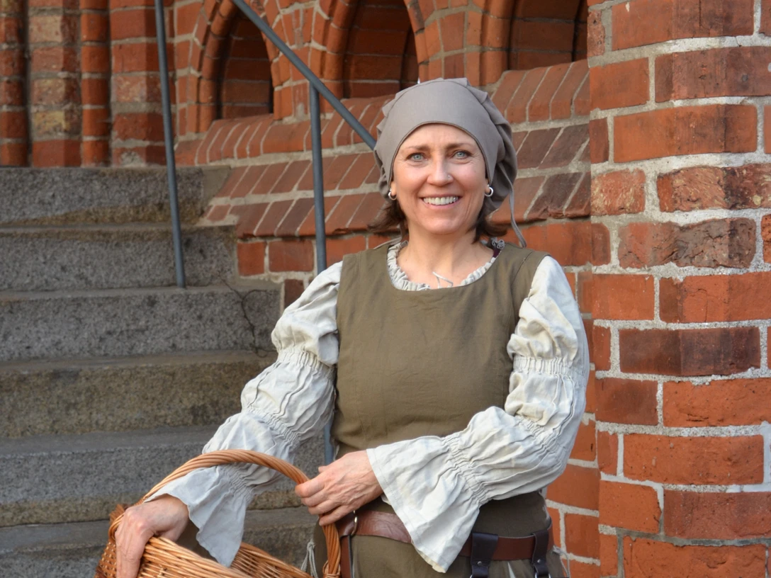 Q3Apothekerin Telse©Claudia Winkel.JPG