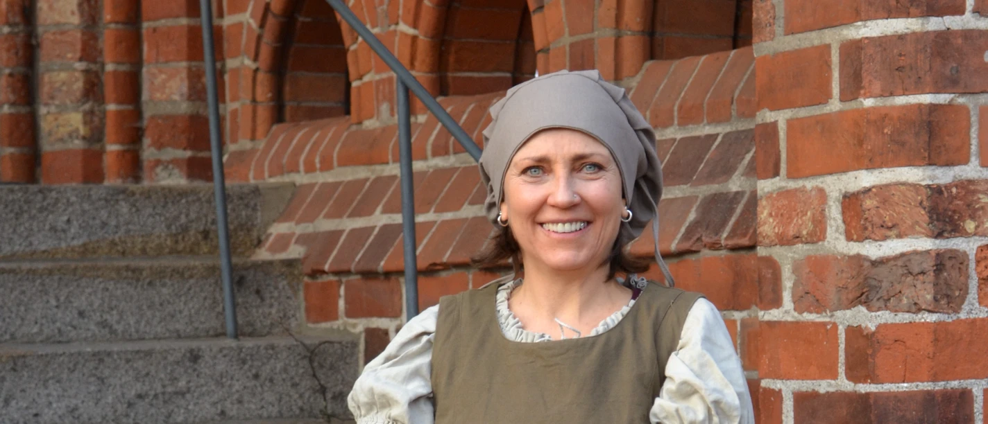 Q3Apothekerin Telse©Claudia Winkel.JPG