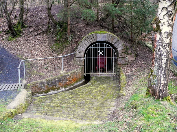 Bergbauspuren Giershagen - Grube Reinhard
