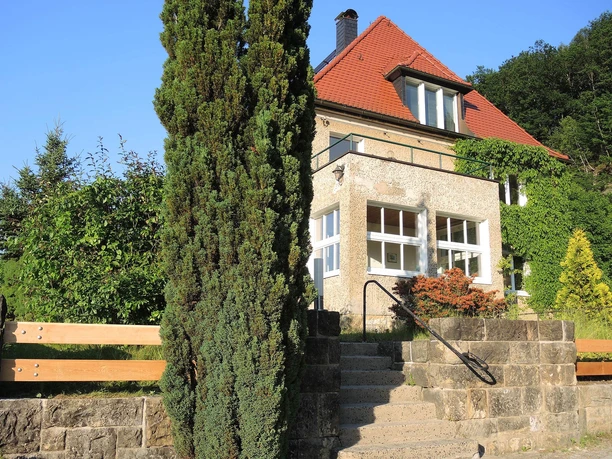 Hausansicht von der Gartenseite