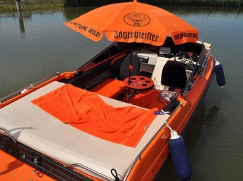 Motorbootvermietung, Sportboot für Wassersport geeignet, Führerscheinklasse A