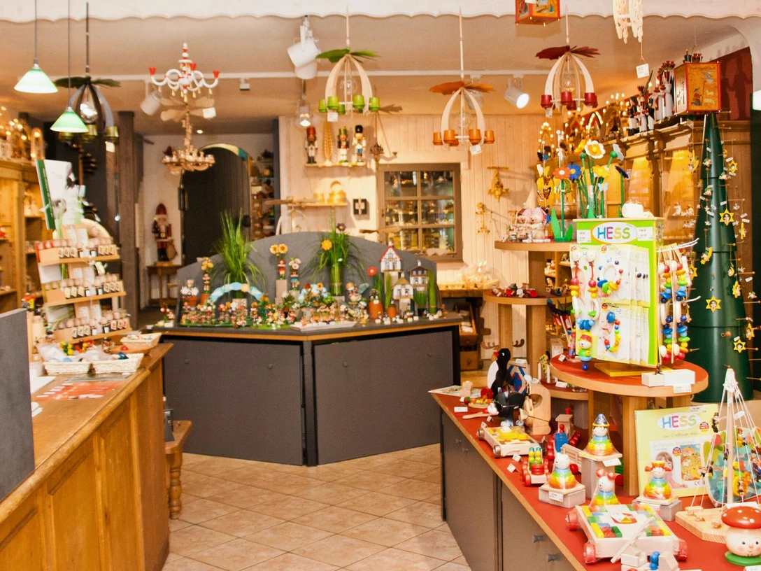 Fachgeschäft für erzgebirgische Volkskunst Handwerksstube DREGENO in Potsdam