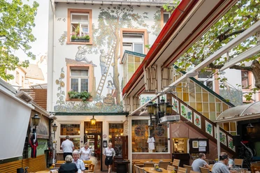 Zum Gemalten Haus