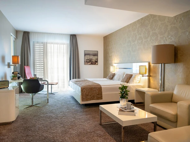 106aInnsideDresden-The Loft & Family Room