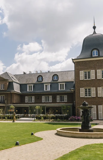 HaupthausKlosterpforteHarsewinkel