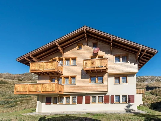 Aussenansicht_Sommer_Südseite