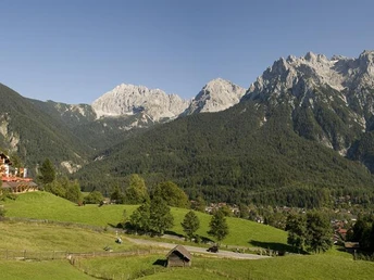 Einzigartiger Blick auf Karwendel & Mittenwald