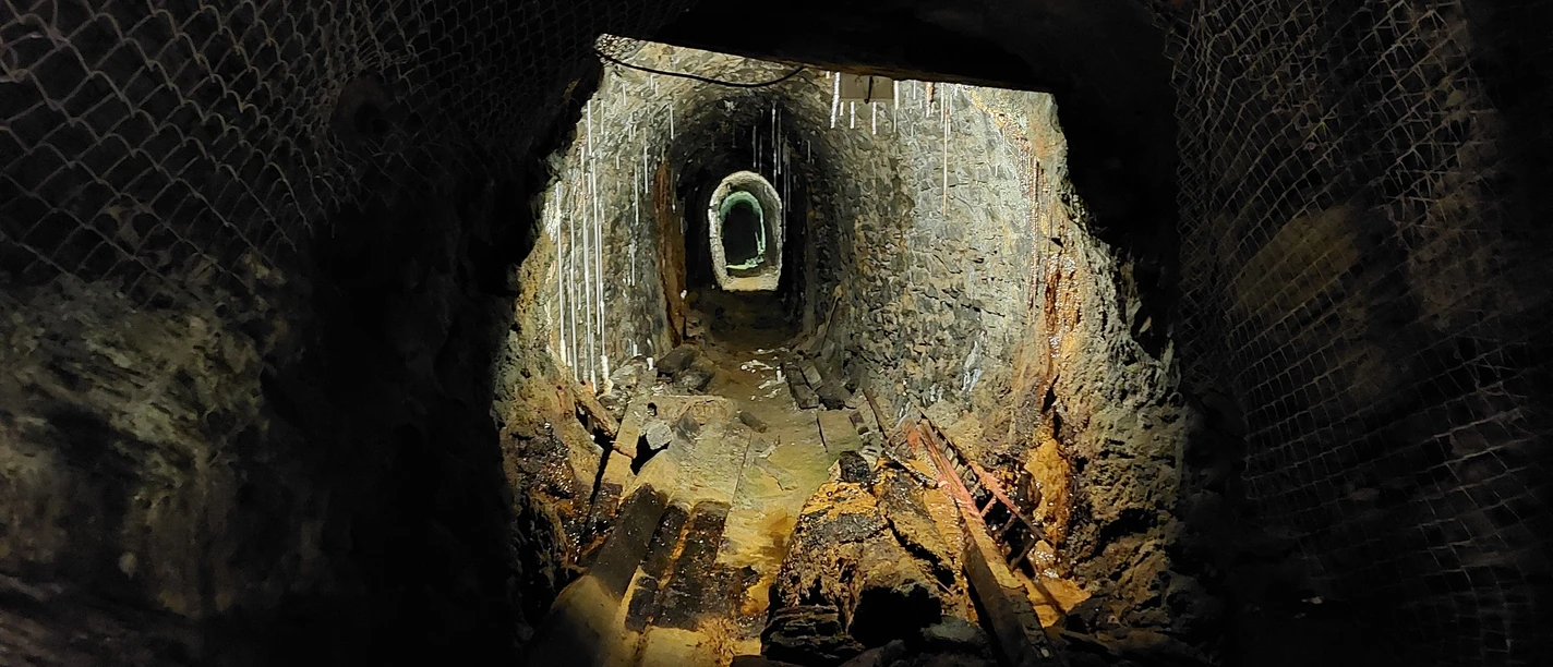 Unter Tage Führung Roeder Stollen Unter Tage unterwegs im Weltkulturerbe Rammelsberg in Goslar