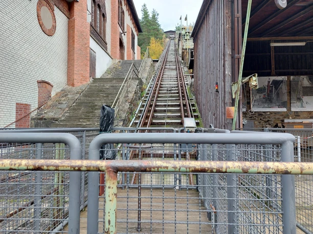 Blick hoch zum Schrägaufzug am Weltkulturerbe Rammelsberg Blick hoch zum Schrägaufzug am Weltkulturerbe Rammelsberg