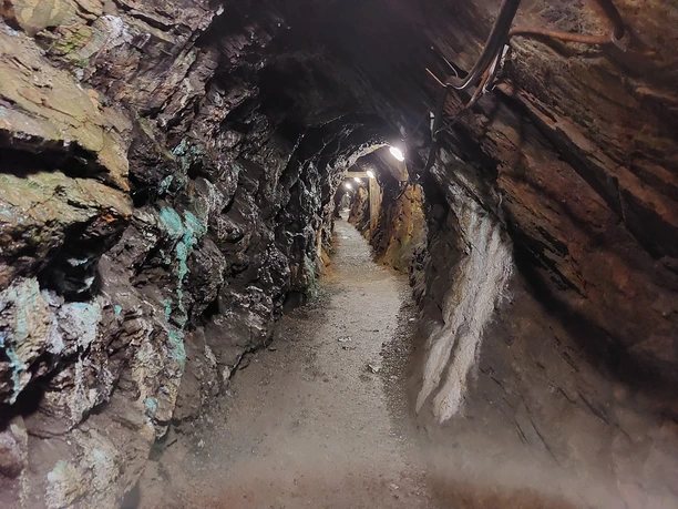 Wat valt er onder de grond te ontdekken voor jonge avonturiers? Rondleiding met het gezin door het werelderfgoed Rammelsberg in Goslar