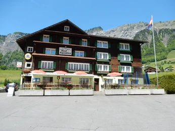 Aussenansicht Sommer