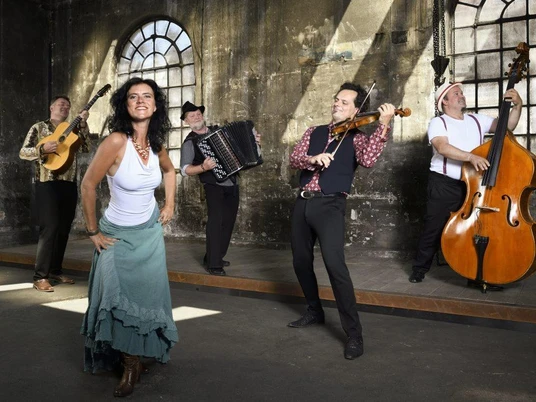 Kultur-Gulfhof-Freepsum: Foaie Verde